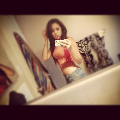 522183_258697040903802_14236929_n