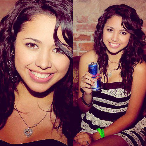 522881_338087106257487_1340920908_n - Jasmine V4