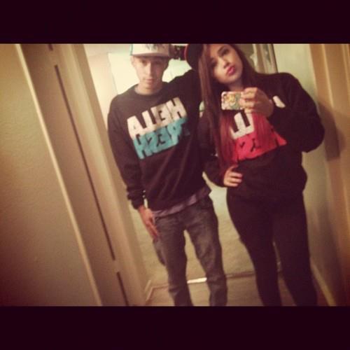 538585_262852420488264_268970384_n