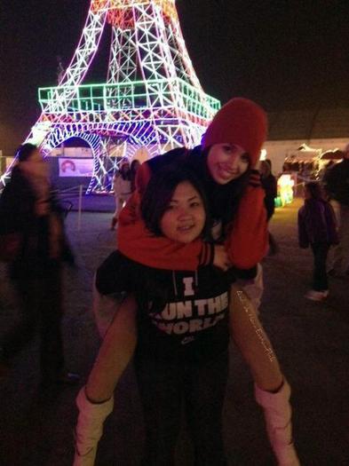 546076_293674520706724_100001925367417_670235_1240302927_n - Jasmine V4