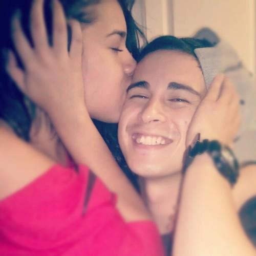 576790_312132625534639_787942460_n