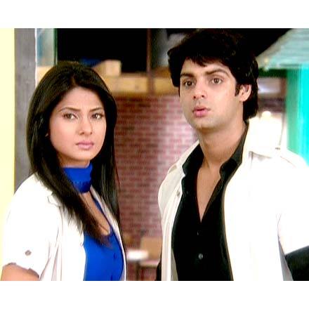 060710081404419 - karan wahi and jennifer winget