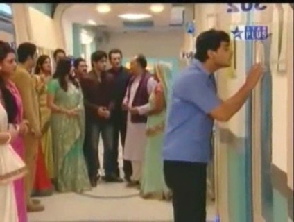 00_02_22 - B-Alekh Rajvansh   Sadhna Rajvansh - Meri Duniya Mein Aake - YouTube-B