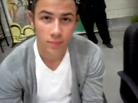 Meeting the Jonas Brothers and Demi Lovato at Walmart 1665