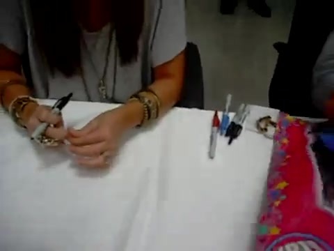 Meeting the Jonas Brothers and Demi Lovato at Walmart 2143 - Demilush - Meeting the Jonas Brothers and Demi Lovato at Walmart Part oo5
