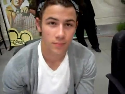 Meeting the Jonas Brothers and Demi Lovato at Walmart 1685