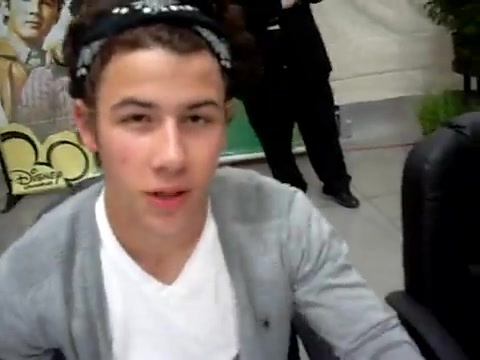 Meeting the Jonas Brothers and Demi Lovato at Walmart 1729