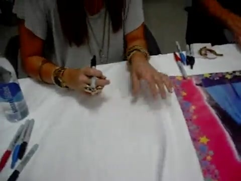 Meeting the Jonas Brothers and Demi Lovato at Walmart 2235 - Demilush - Meeting the Jonas Brothers and Demi Lovato at Walmart Part oo5