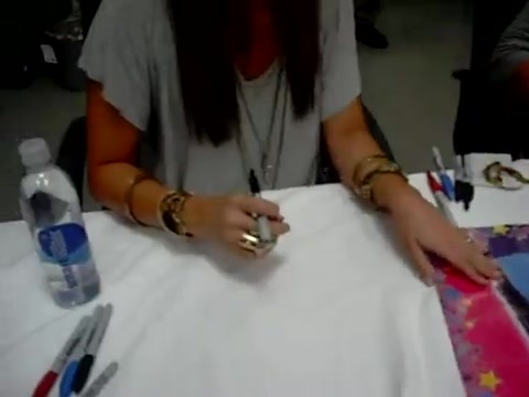 Meeting the Jonas Brothers and Demi Lovato at Walmart 2255 - Demilush - Meeting the Jonas Brothers and Demi Lovato at Walmart Part oo5