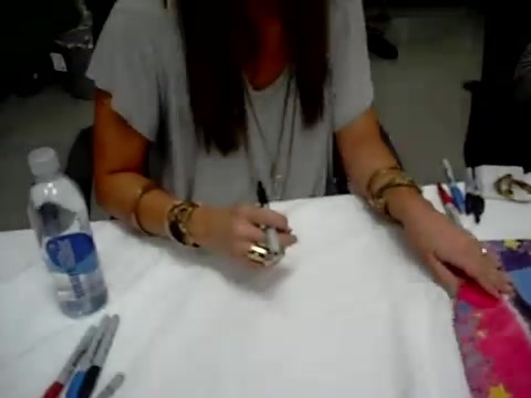 Meeting the Jonas Brothers and Demi Lovato at Walmart 2259 - Demilush - Meeting the Jonas Brothers and Demi Lovato at Walmart Part oo5