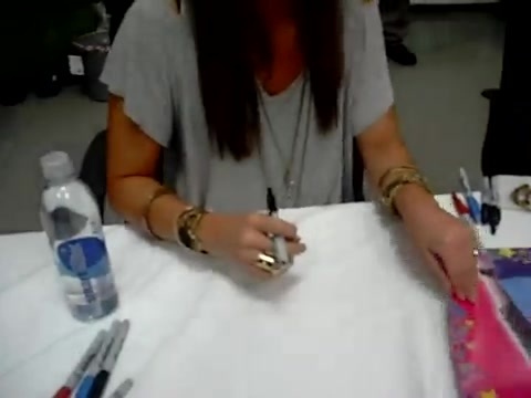 Meeting the Jonas Brothers and Demi Lovato at Walmart 2272 - Demilush - Meeting the Jonas Brothers and Demi Lovato at Walmart Part oo5