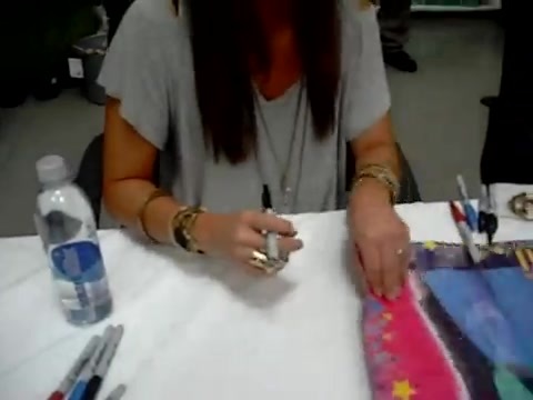 Meeting the Jonas Brothers and Demi Lovato at Walmart 2279 - Demilush - Meeting the Jonas Brothers and Demi Lovato at Walmart Part oo5