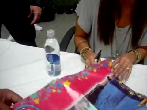 Meeting the Jonas Brothers and Demi Lovato at Walmart 2454 - Demilush - Meeting the Jonas Brothers and Demi Lovato at Walmart Part oo5