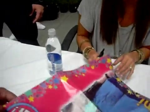 Meeting the Jonas Brothers and Demi Lovato at Walmart 2457 - Demilush - Meeting the Jonas Brothers and Demi Lovato at Walmart Part oo5