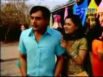 00_01_20 - sara khan12