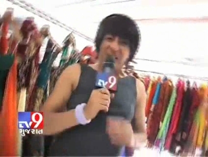 00_00_11 - B-Tv9 Gujarat - Sarah khan modelled for designer Rohit Verma s new collection - YouTube