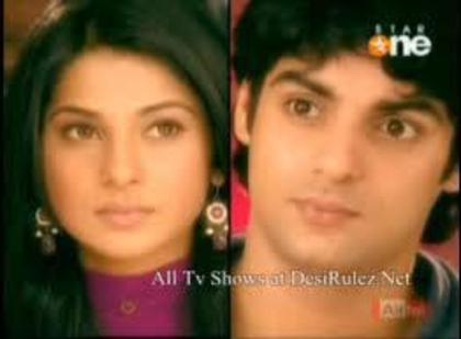 252367_385071134874116_990694989_n - jennifer winget 9