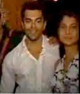 547694_372864609428102_265090271_a - jennifer winget 9