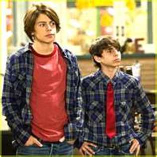 Magicienii din Waverly Place