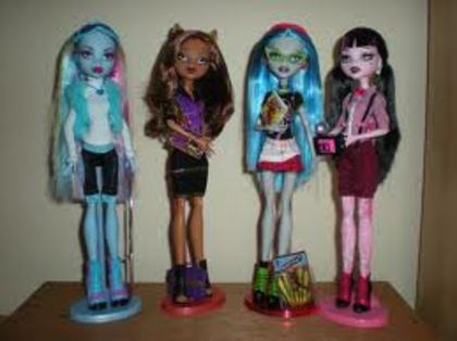 mh sc dolls - Monster High School Club