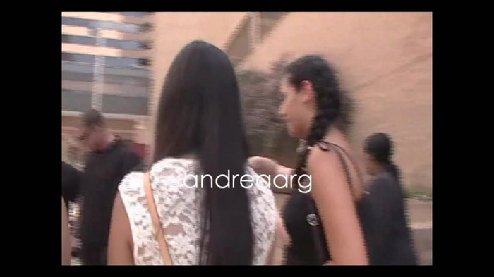 Demi Lovato Meeting Fans @Houston 11_09_10 0746