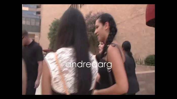 Demi Lovato Meeting Fans @Houston 11_09_10 0776