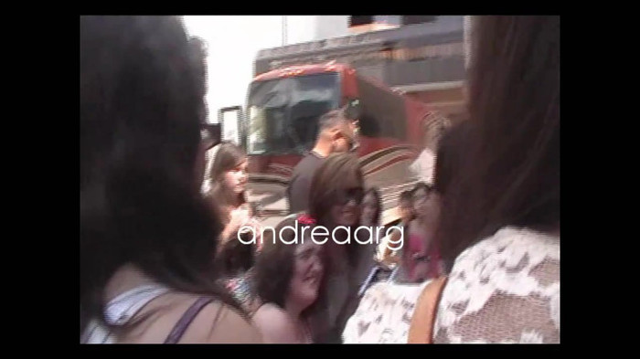 Demi Lovato Meeting Fans @Houston 11_09_10 1509