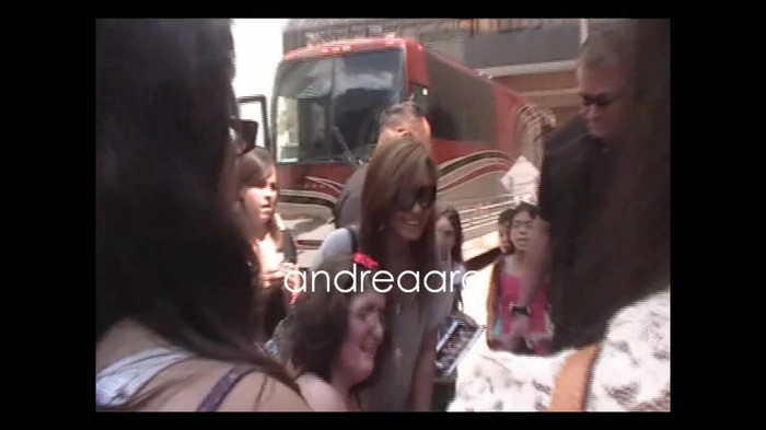 Demi Lovato Meeting Fans @Houston 11_09_10 1566