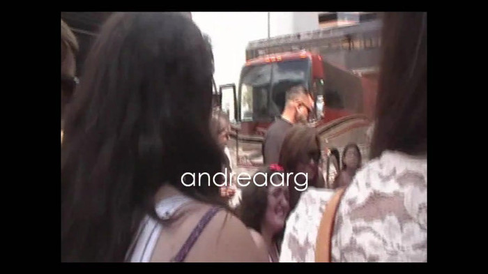 Demi Lovato Meeting Fans @Houston 11_09_10 1328 - Demilush - Meeting Fans Houston 11 09 10 oo4