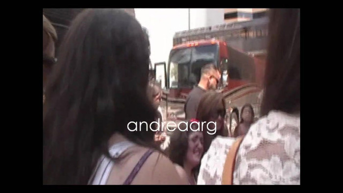 Demi Lovato Meeting Fans @Houston 11_09_10 1333 - Demilush - Meeting Fans Houston 11 09 10 oo4