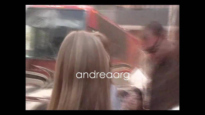 Demi Lovato Meeting Fans @Houston 11_09_10 1720
