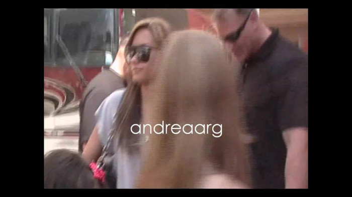 Demi Lovato Meeting Fans @Houston 11_09_10 1753