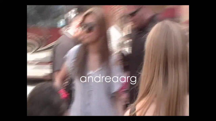 Demi Lovato Meeting Fans @Houston 11_09_10 1789