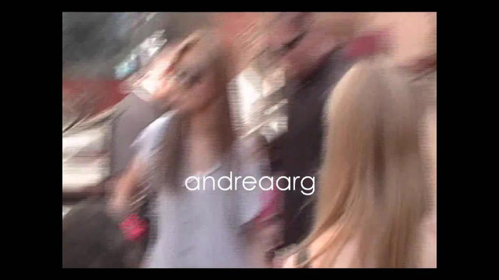 Demi Lovato Meeting Fans @Houston 11_09_10 1791