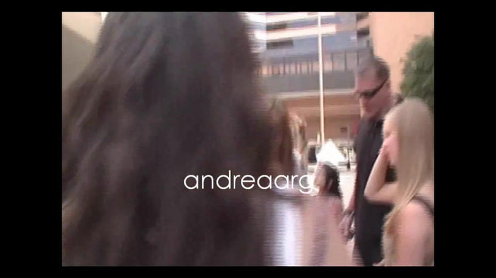 Demi Lovato Meeting Fans @Houston 11_09_10 1961