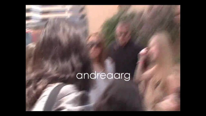 Demi Lovato Meeting Fans @Houston 11_09_10 2152