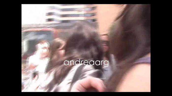 Demi Lovato Meeting Fans @Houston 11_09_10 2188