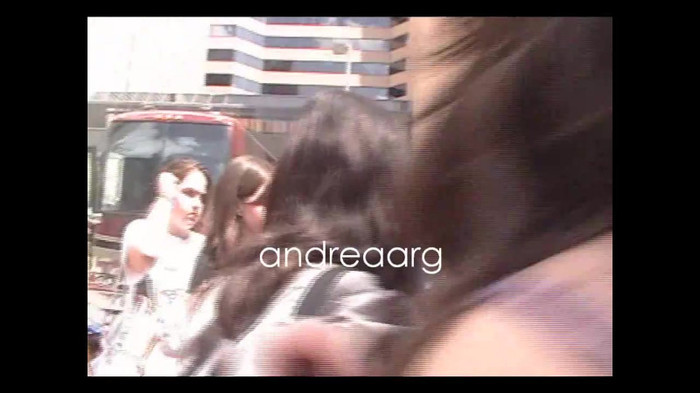 Demi Lovato Meeting Fans @Houston 11_09_10 2195