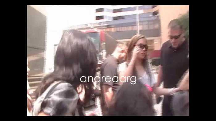 Demi Lovato Meeting Fans @Houston 11_09_10 2287 - Demilush - Meeting Fans Houston 11 09 10 oo6
