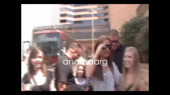 Demi Lovato Meeting Fans @Houston 11_09_10 2409