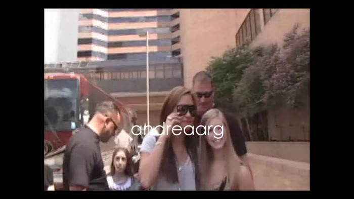 Demi Lovato Meeting Fans @Houston 11_09_10 2461