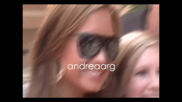 Demi Lovato Meeting Fans @Houston 11_09_10 2956 - Demilush - Meeting Fans Houston 11 09 10 oo7