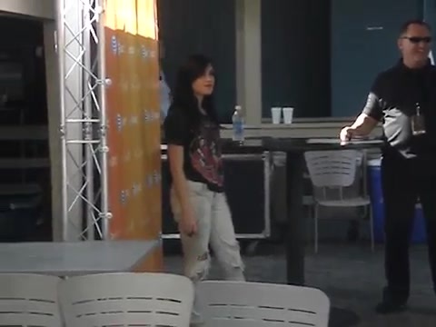 Demi Lovato meeting fans at her private meet n greet in Detroit in August of 2009 0058 - Demilush - Meeting fans at her private meet n greet in Detroit in August of 2009 Part oo1