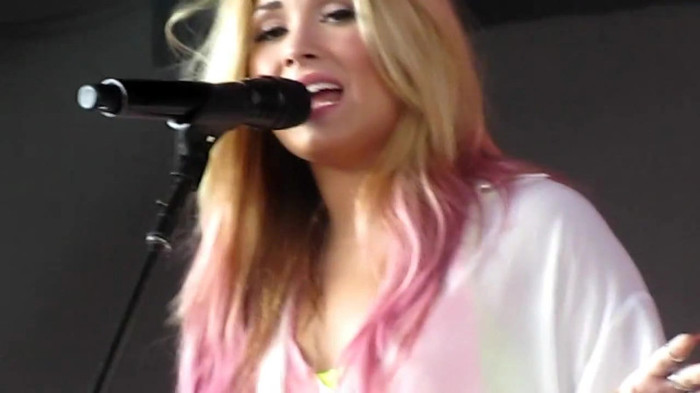Demi Lovato Together 6_22_12 0712