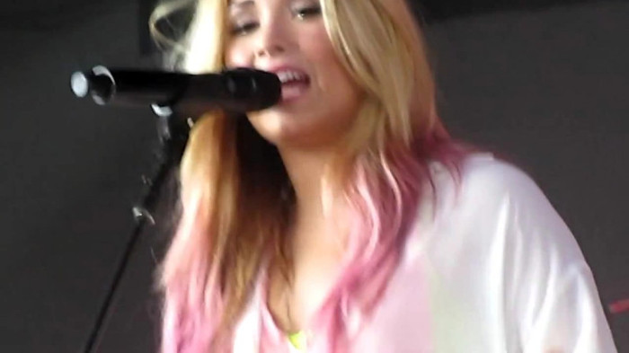 Demi Lovato Together 6_22_12 0736