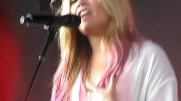 Demi Lovato Together 6_22_12 0934