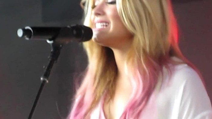 Demi Lovato Together 6_22_12 1258