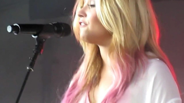 Demi Lovato Together 6_22_12 1421