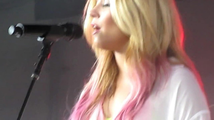 Demi Lovato Together 6_22_12 1433