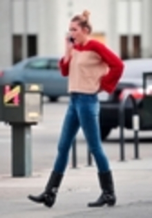 Miley-Cyrus-2-6-2012-Out-in-Toluca-Lake-miley-cyrus-28892446-84-120